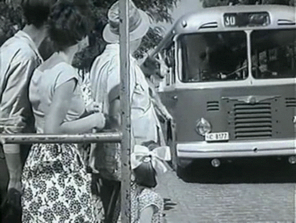 4:До 1961. г. цела Србија, БиХ, Црна Гора и Македонија су имале ћириличне регистарске таблице! С= Србија!